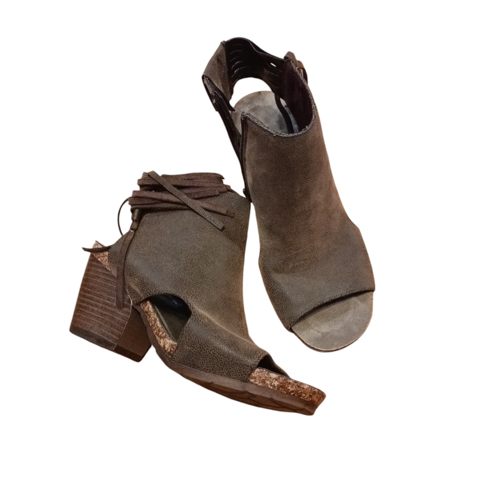 Pierre Dumas Open Toe Brown Side Zip Fringed Booties Sandals Ladies 6 1/2 Boho